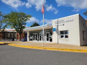 picture of front of Innovation Elementary School building